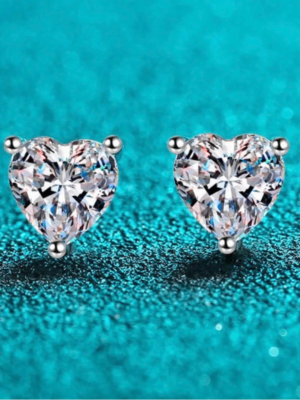 2 Carats Heart-Shaped Moissanite Stud Earrings in Sterling Silver